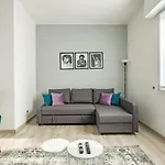 Large And Modern - Parking And Balcony - Nearby Lejlighed *
