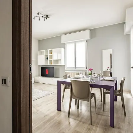 Moderno E Spazioso, A Due Passi Dal - Pet Friendly Apartment *