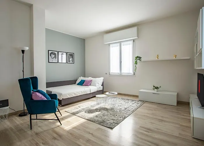 Moderno E Spazioso, A Due Passi Dal - Pet Friendly * Longone al Segrino