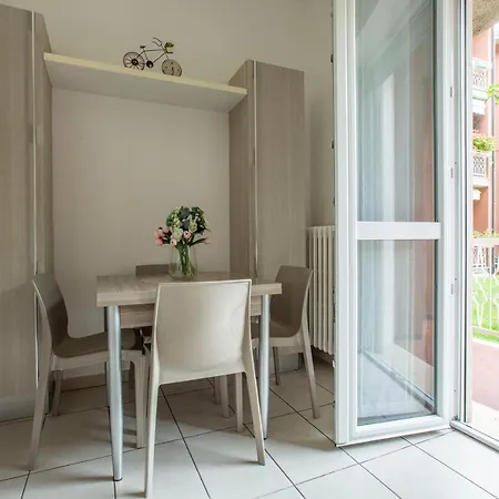 Moderno Spazioso E A 2 Passi Dal Apartamento Longone al Segrino