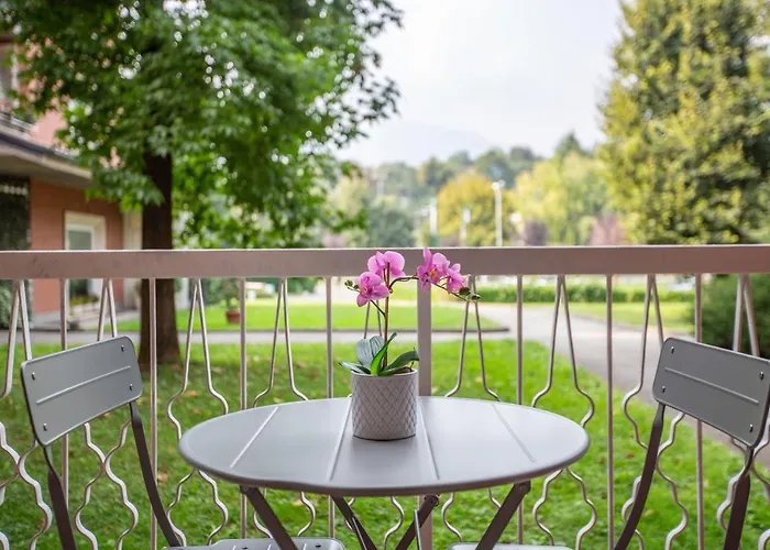 Moderno E Spazioso, A Due Passi Dal - Pet Friendly * Longone al Segrino