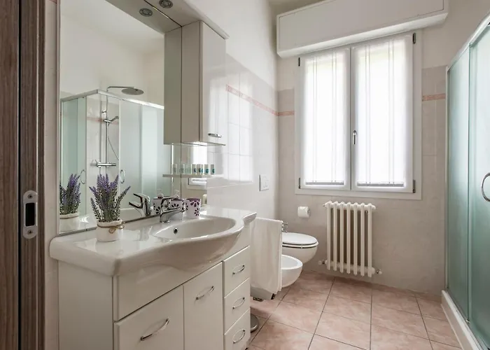 Moderno E Spazioso, A Due Passi Dal - Pet Friendly * Longone al Segrino